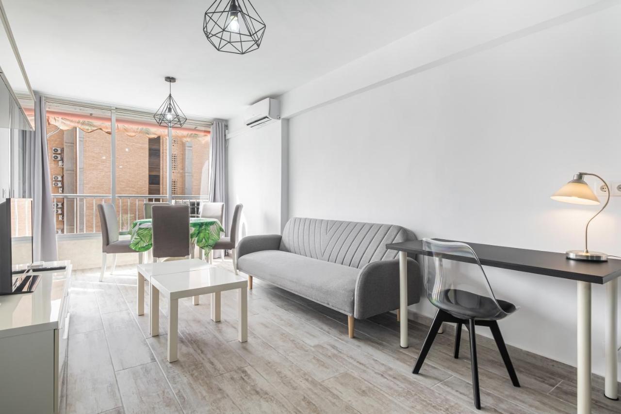 Apartament Karola 12-c Levante *
